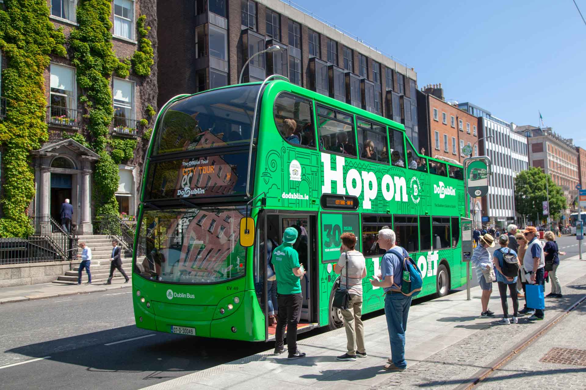 Do Dublin Hop On Bus